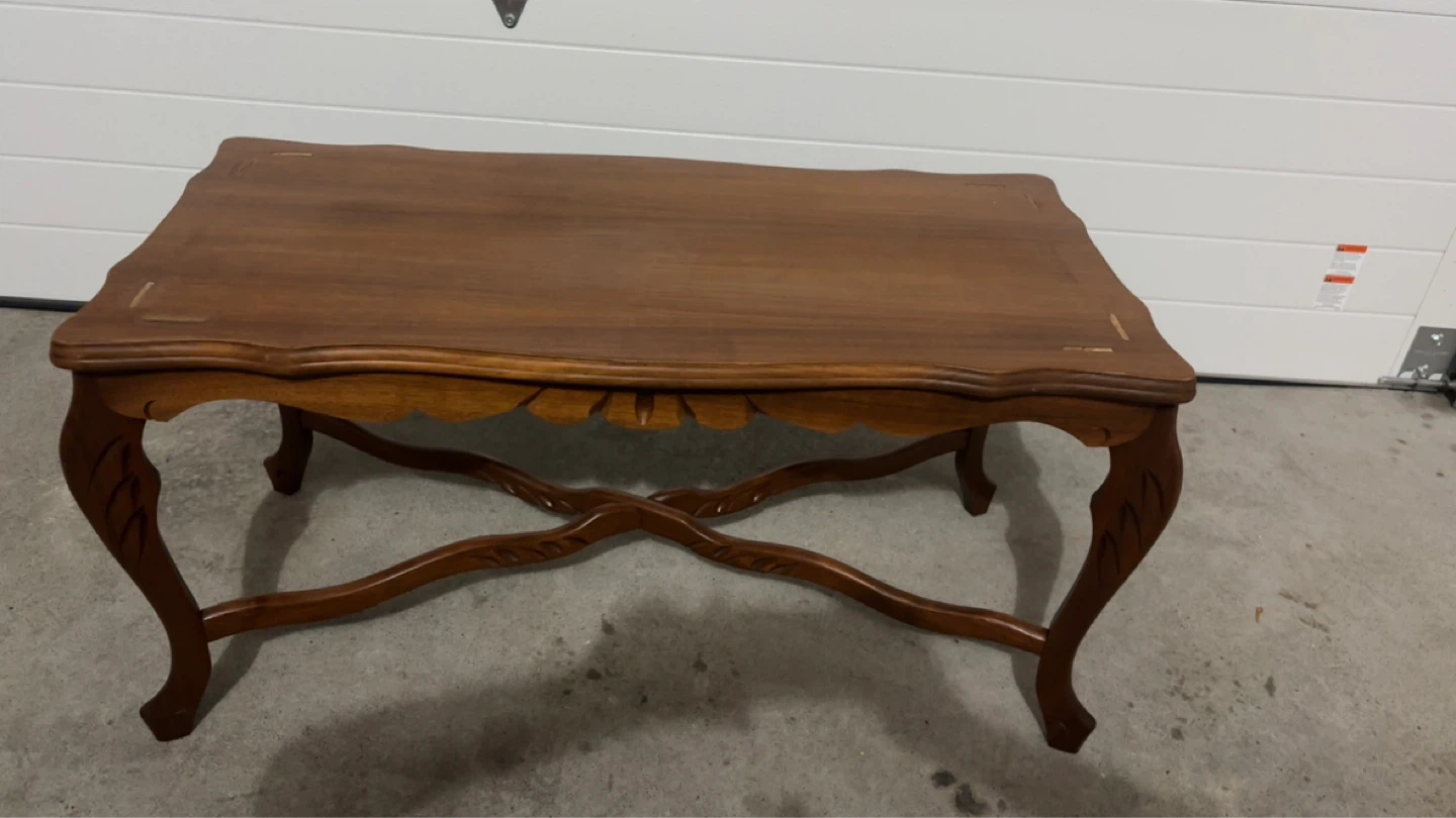 Wooden Coffee Table with Ornate Legs - photo 2