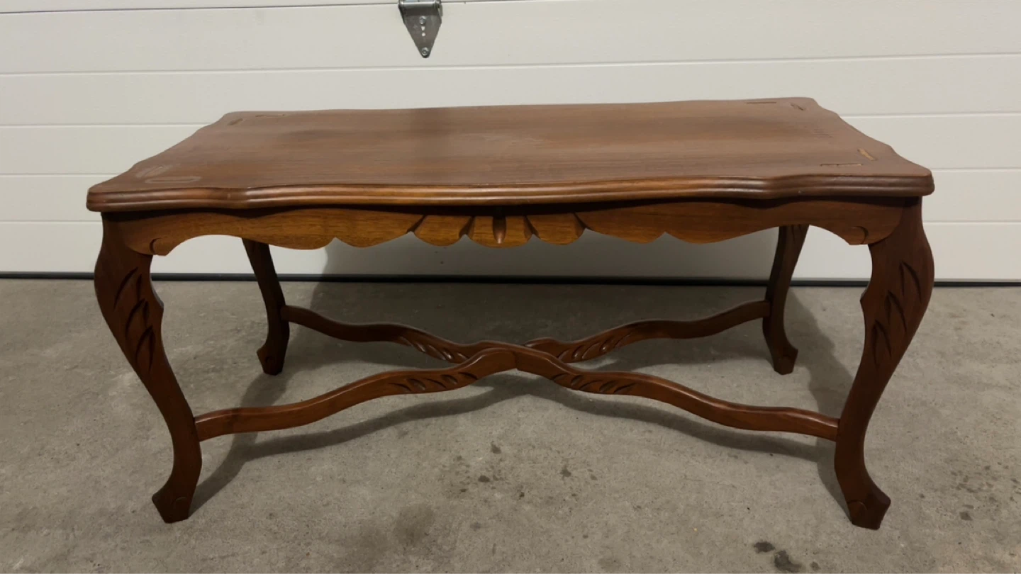 Wooden Coffee Table with Ornate Legs