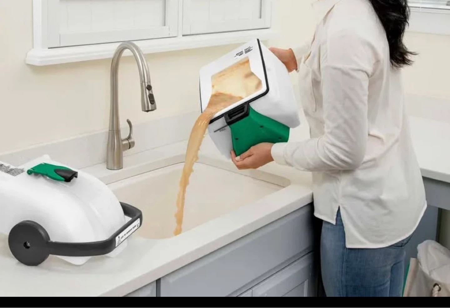Bissell Big Green Deep Cleaning Machine - photo 2