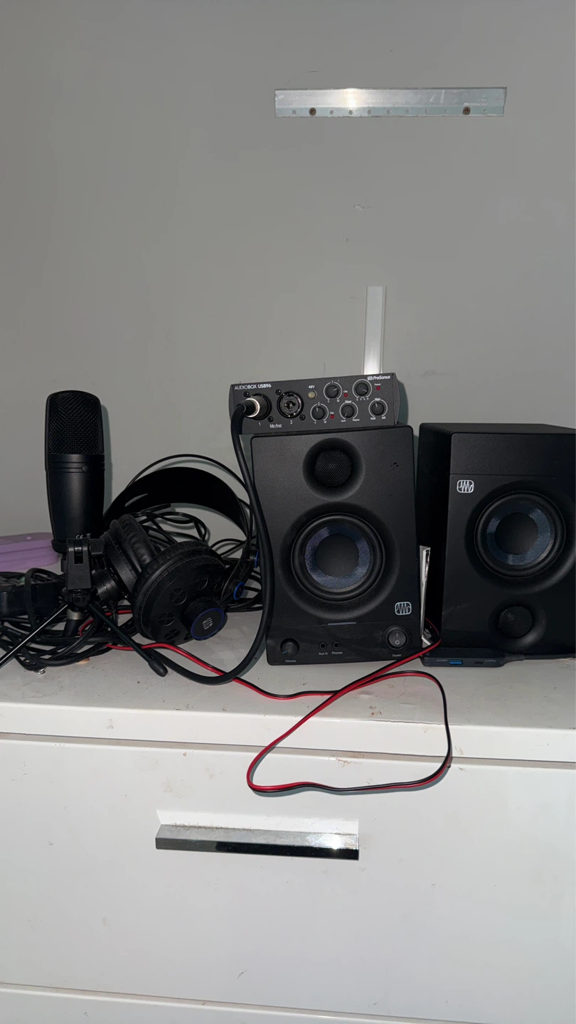 PreSonus AudioBox USB 96, M-Audio , and Microphone Bundle - photo 2