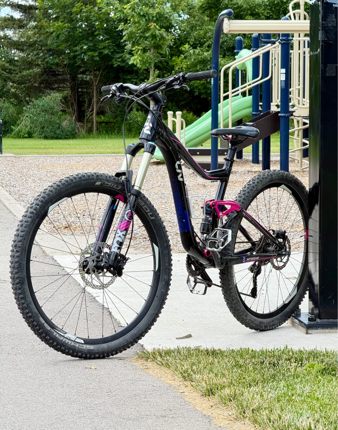 Liv Intrigue Advanced 27.5 Mountain Bike