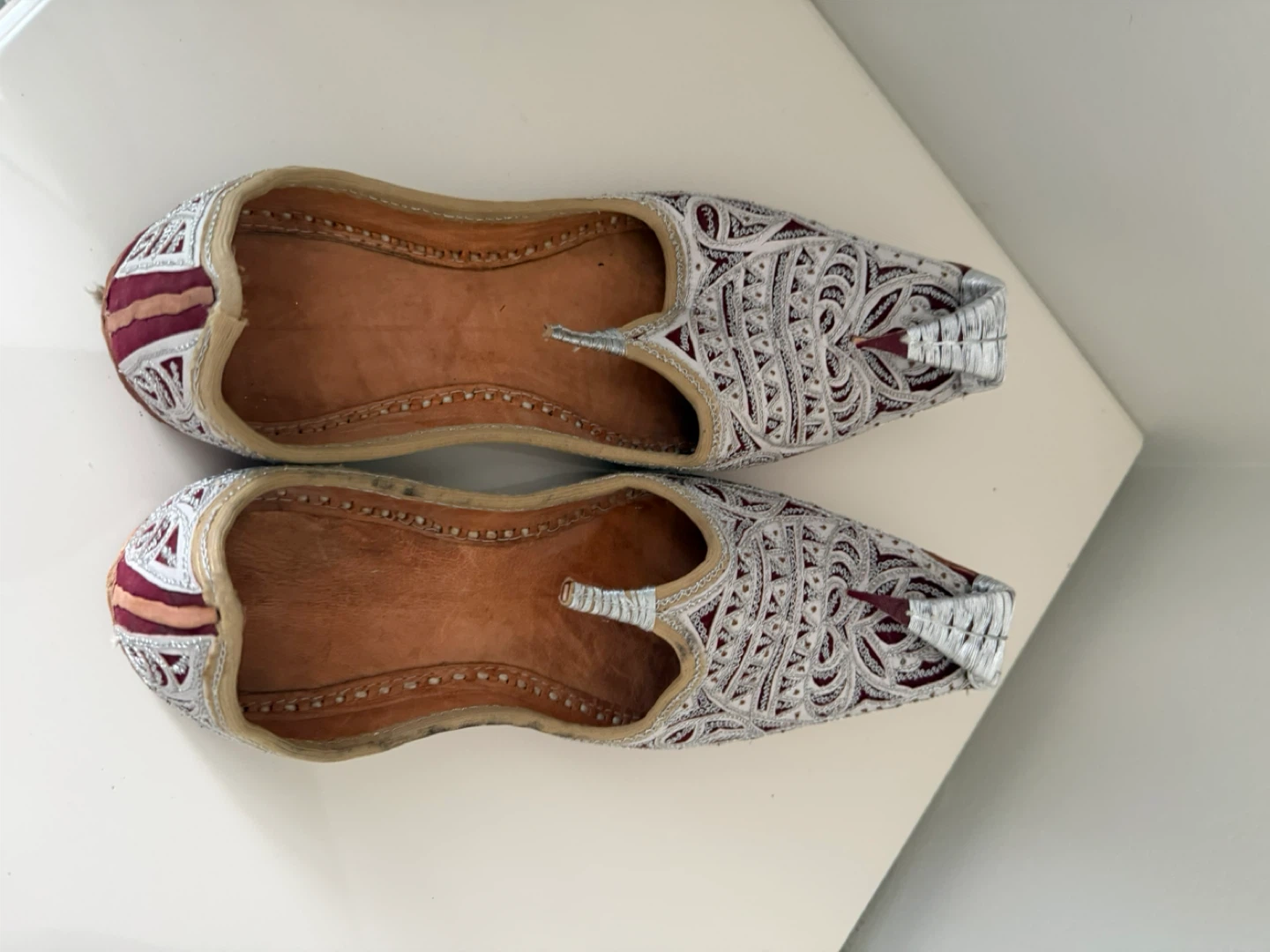 Women's Embroidered Jutti Shoes - photo 2