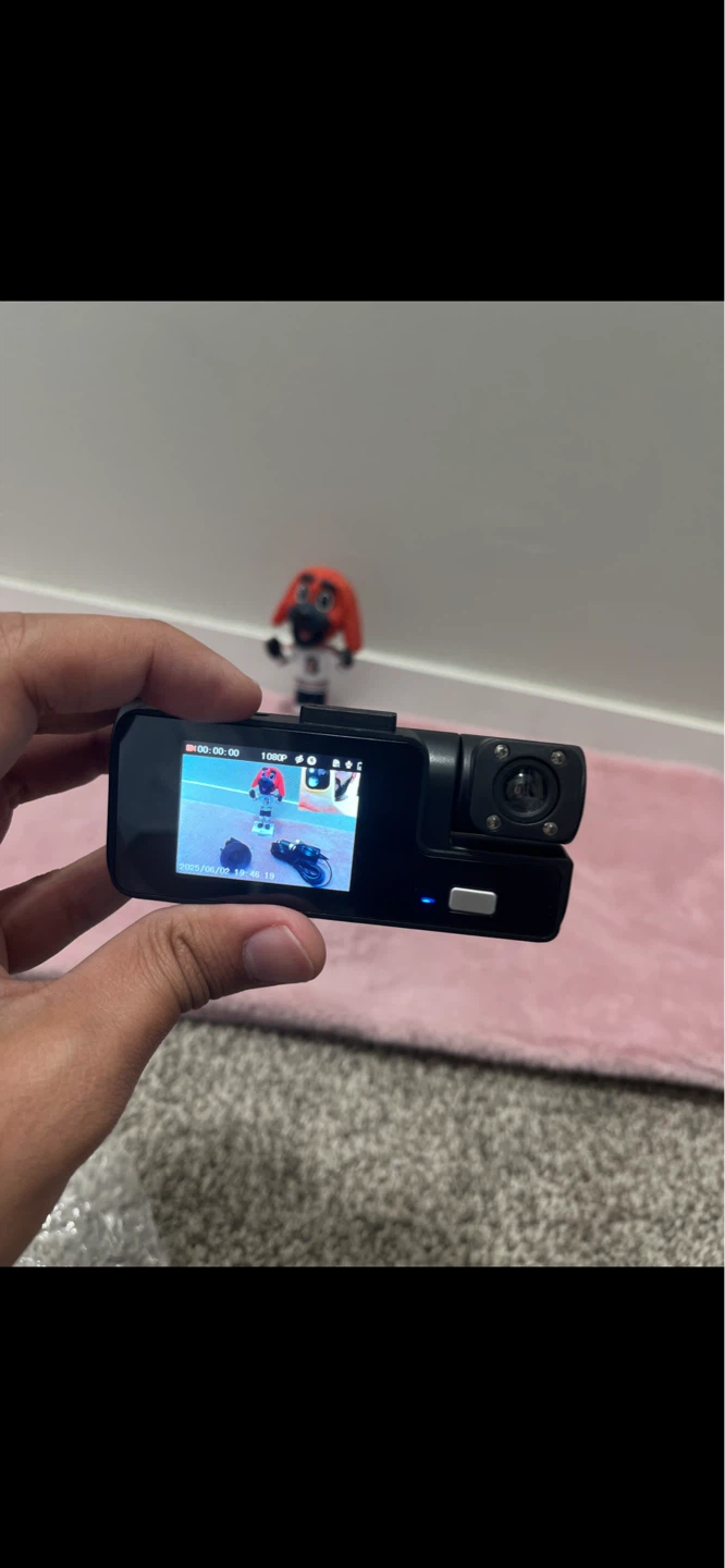 Dash Cam with 2 Cameras ⚽