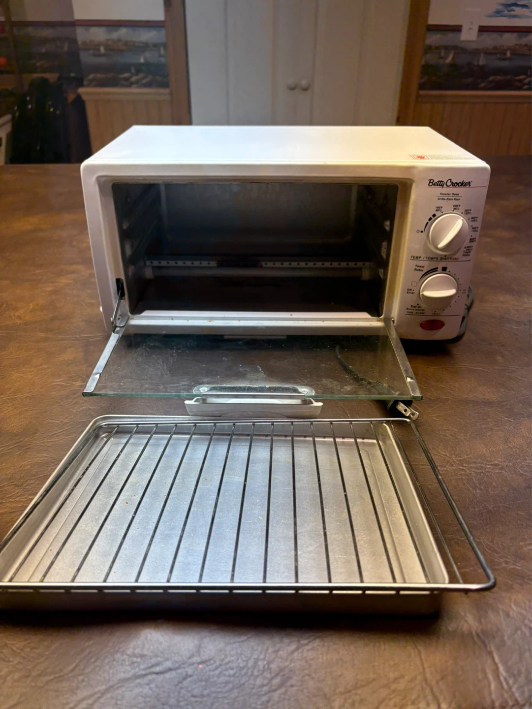 Betty Crocker Toaster Oven - photo 3
