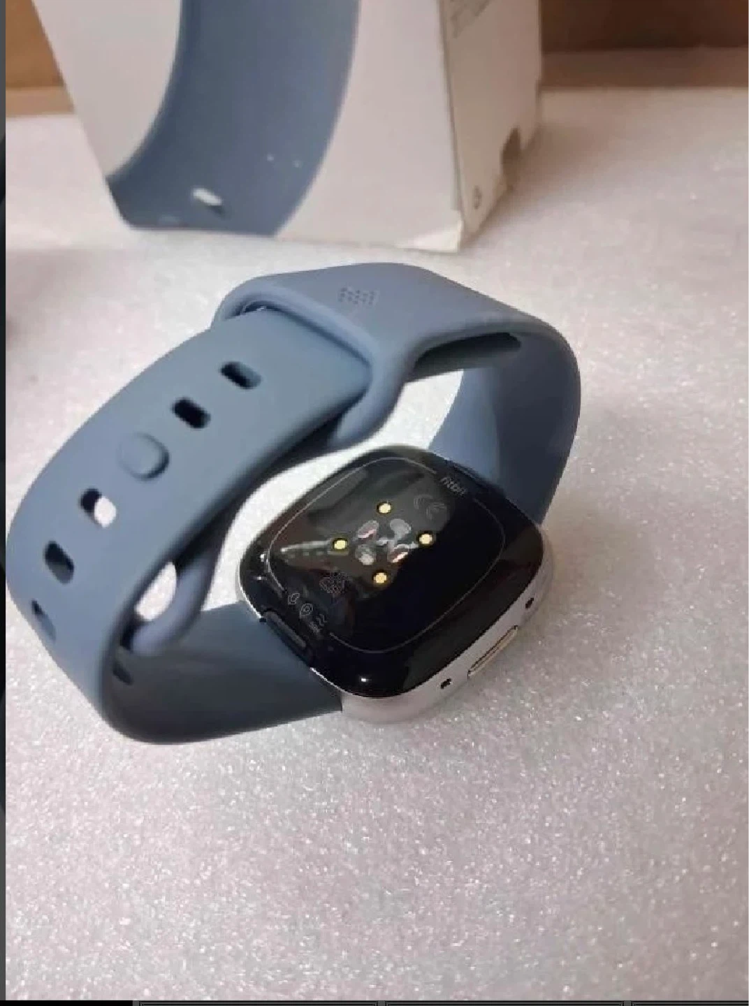 Google Fitbit Versa 4 Fitness Smartwatch - photo 5