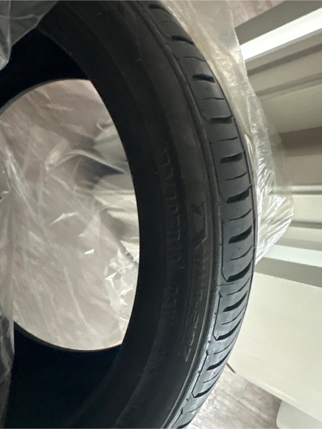 2 Tire !!!!120$$$((235-40R-18))size - photo 4