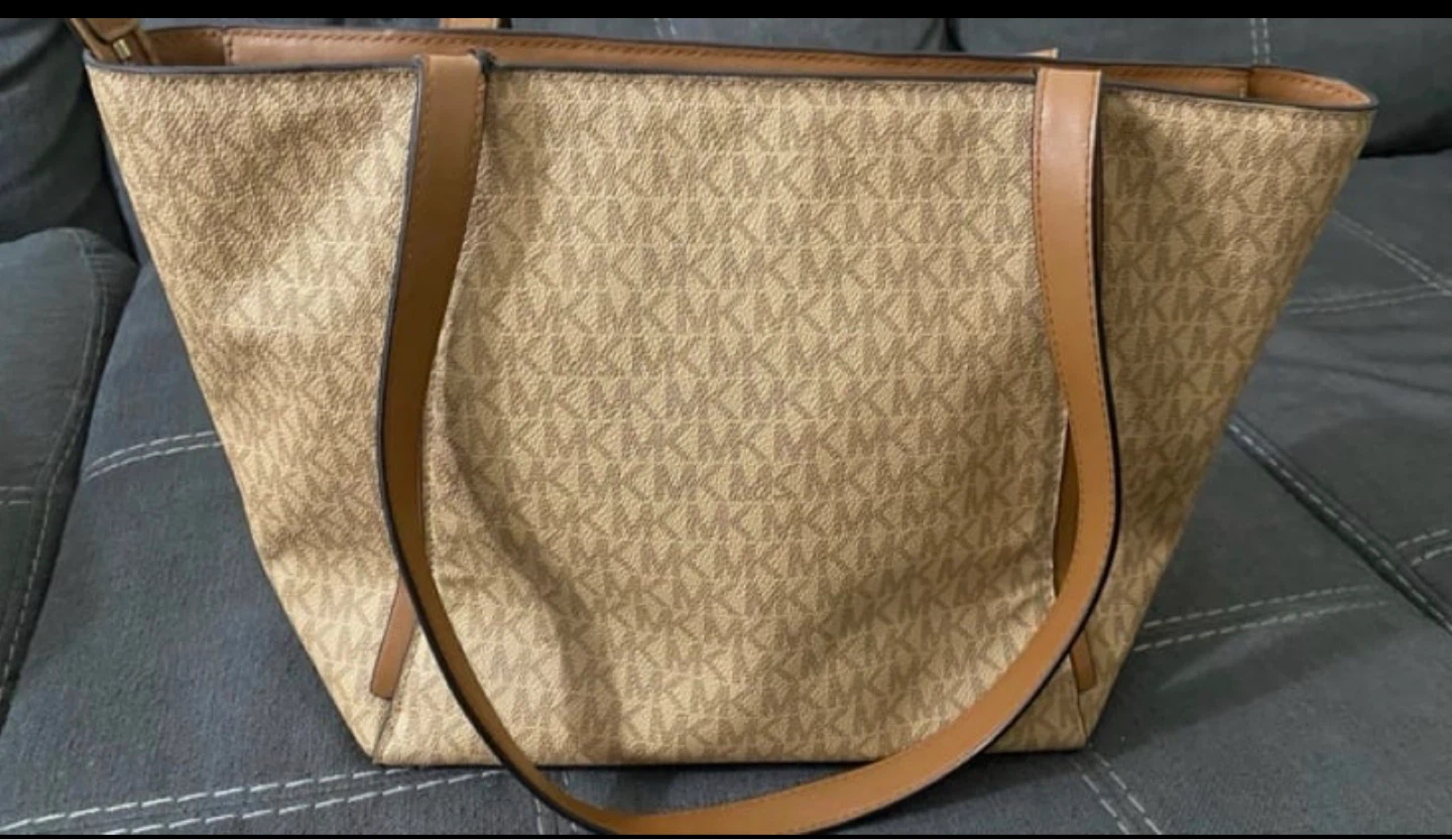 Authentic Michael Kors Tote Bag - photo 4