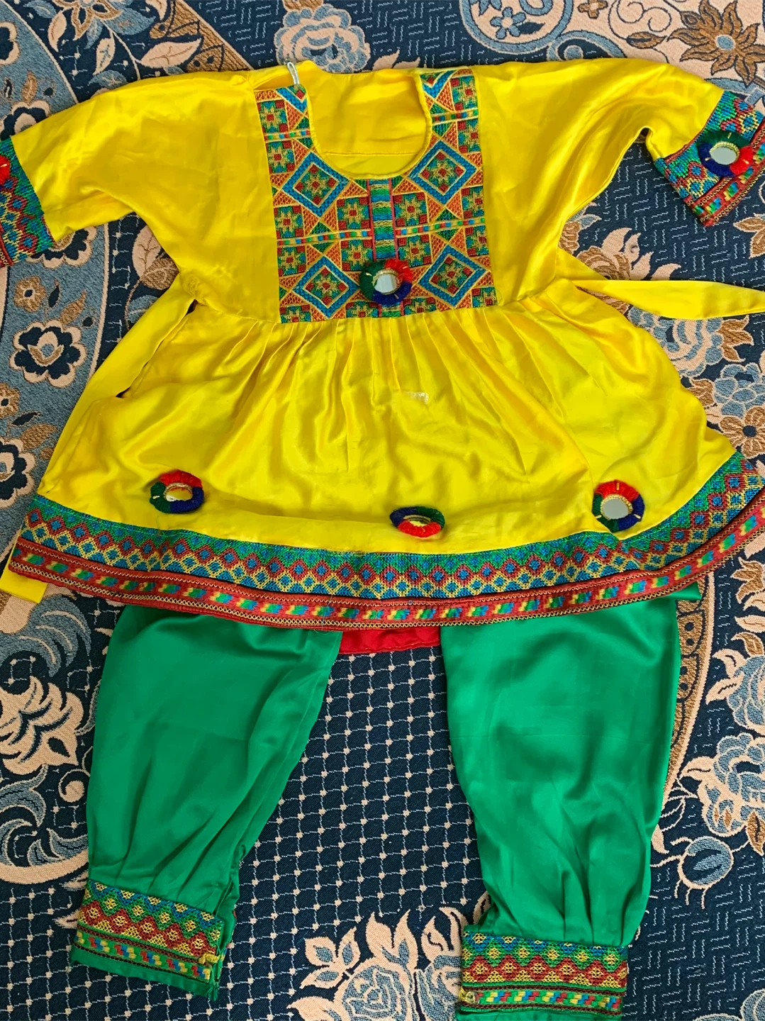 ⚽ Embroidered Yellow, Green Traditional Afghan Dress with Scarf - photo 2