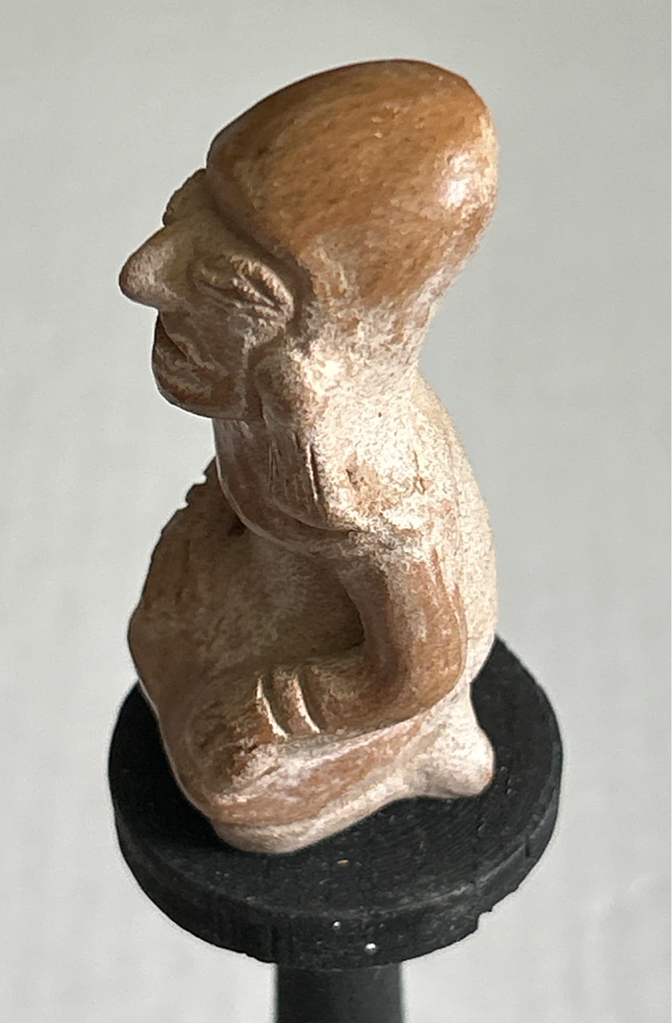 ⚽️Terracotta Figurine With Black Wood Stand - photo 4