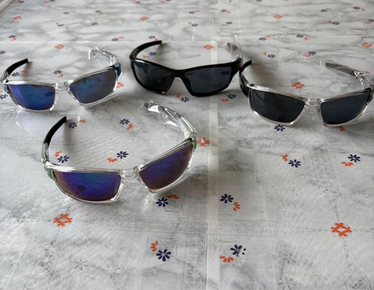 4 Brand New Men’s Sport Sunglasses Set