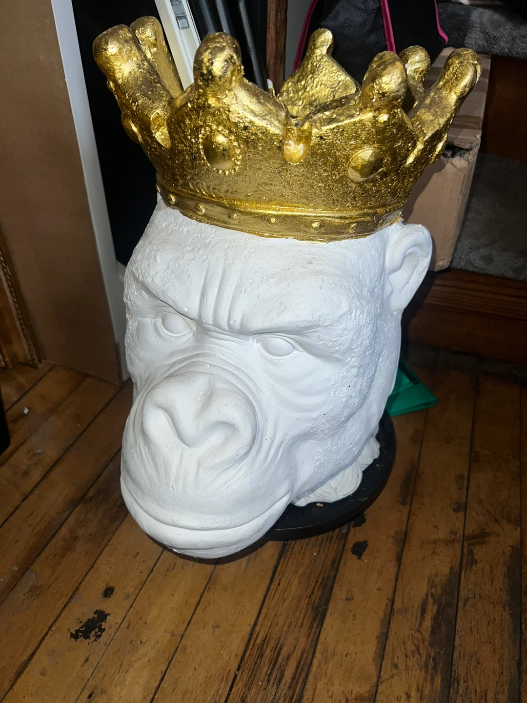 White Gorilla Head Sculpture with Gold Crown ⚽
