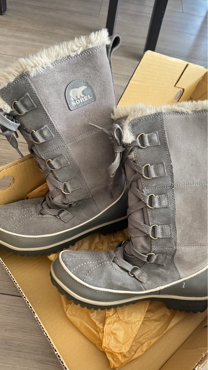 Sorel Tivoli High II Women's Winter Boots Size 7