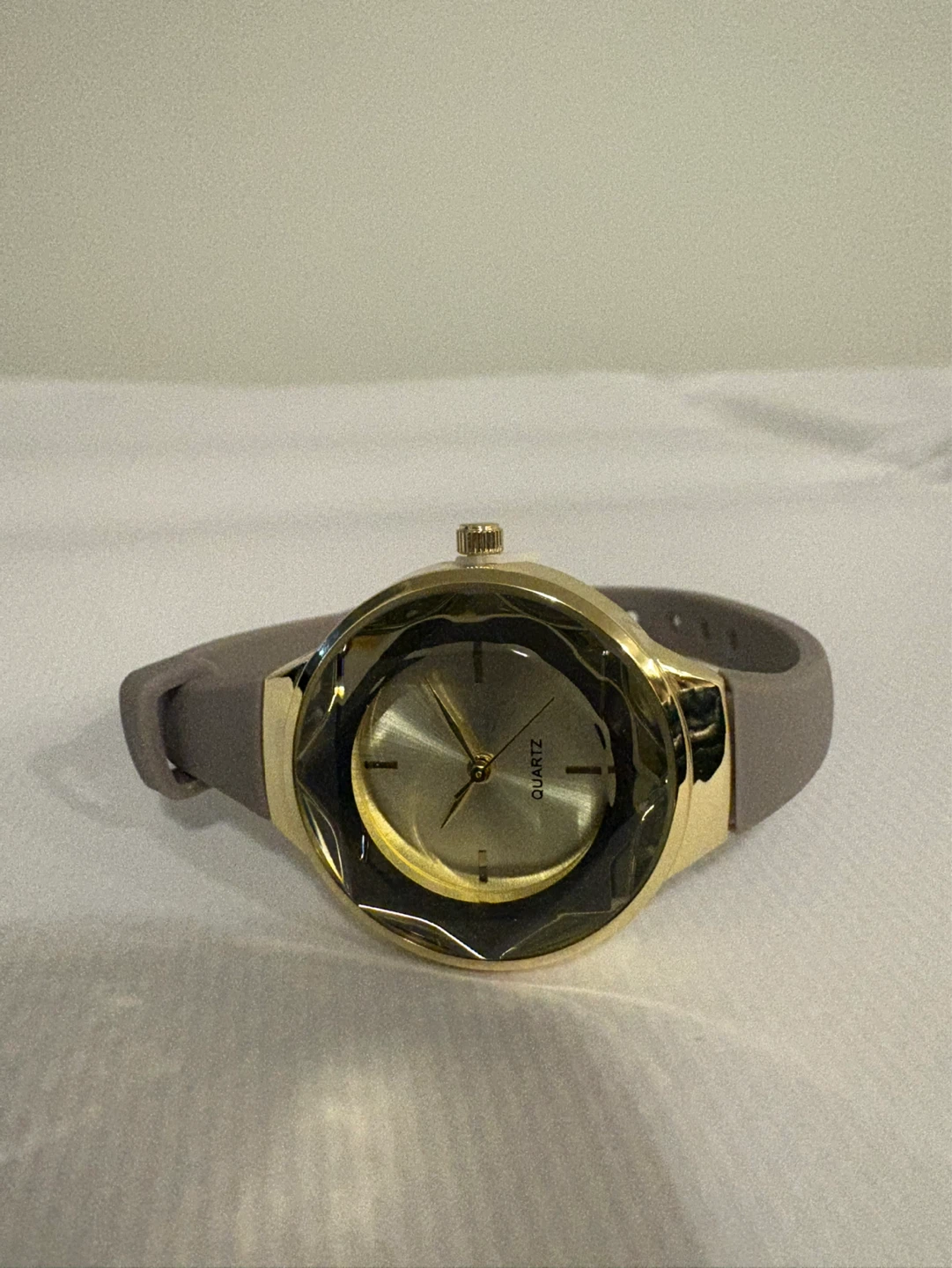 Skinny strap watch ⚽