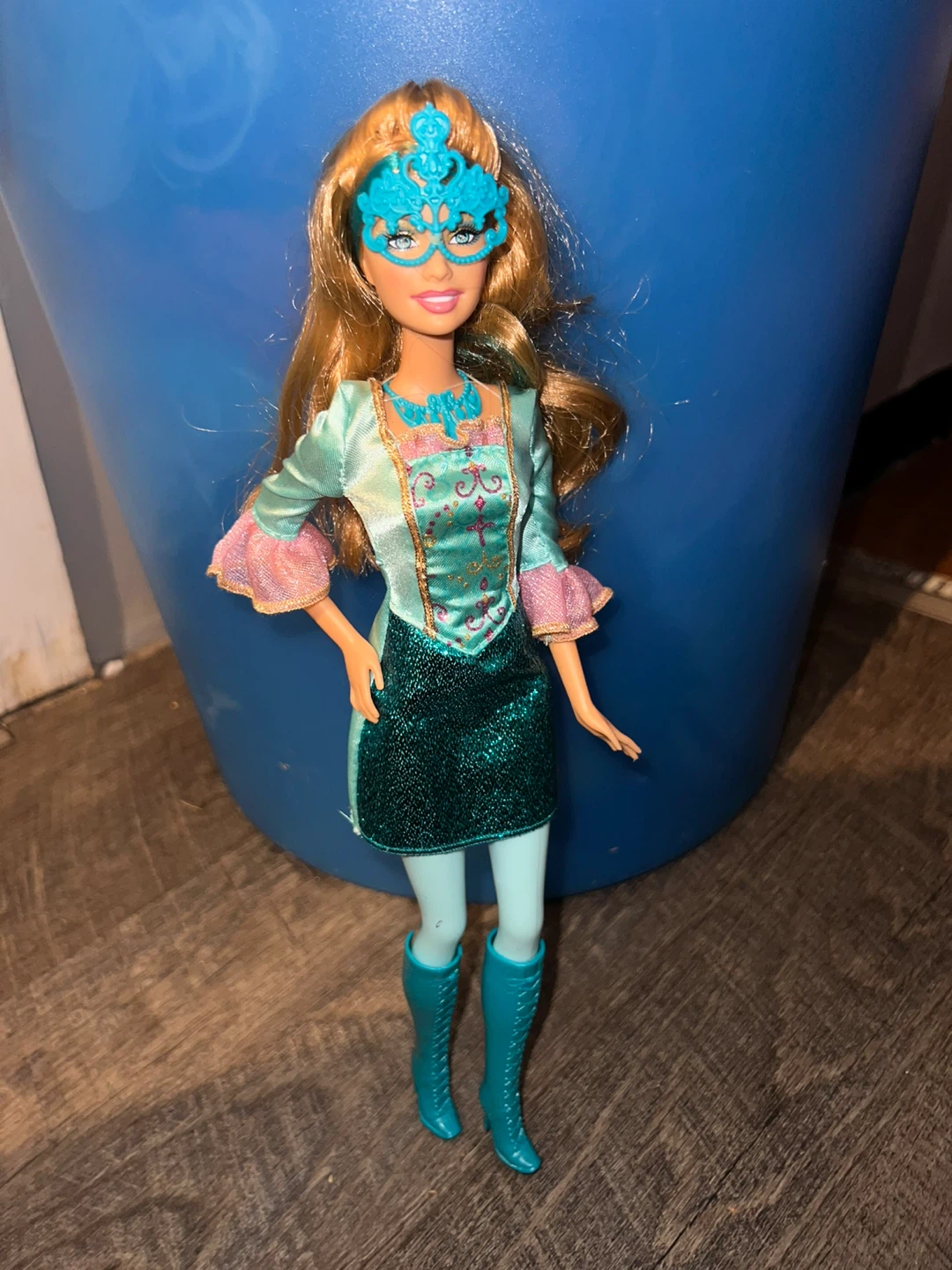 Barbie Doll with Teal Mask and Dress ⚽ - photo 2