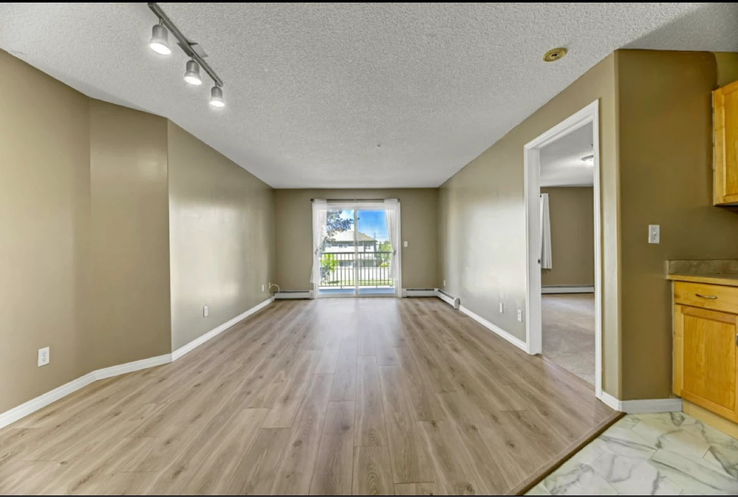 2 bedrooms & 2 full bathrooms for sell in southside - photo 5