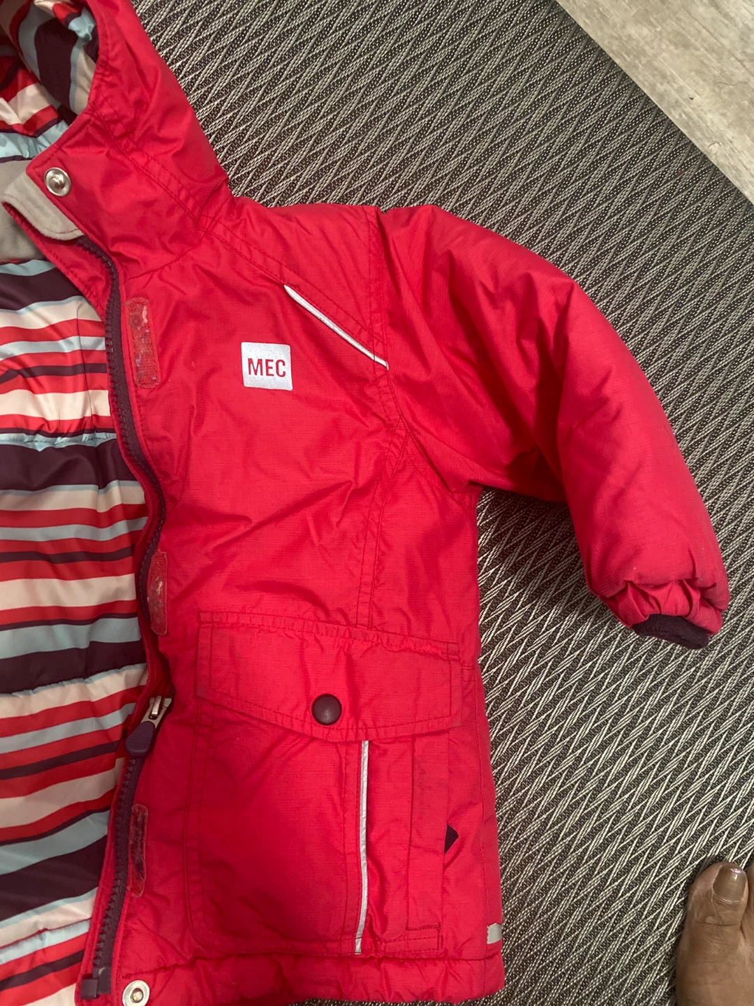 ⚽ MEC Red Winter Jacket with Striped Lining - photo 5
