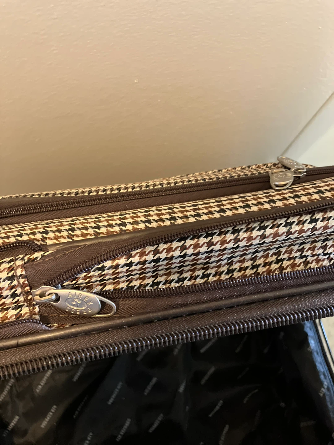 Air Express Houndstooth Rolling Suitcase - photo 5