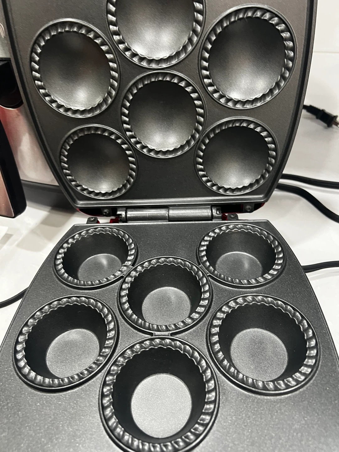 Betty Crocker Mini Pie Maker - photo 2