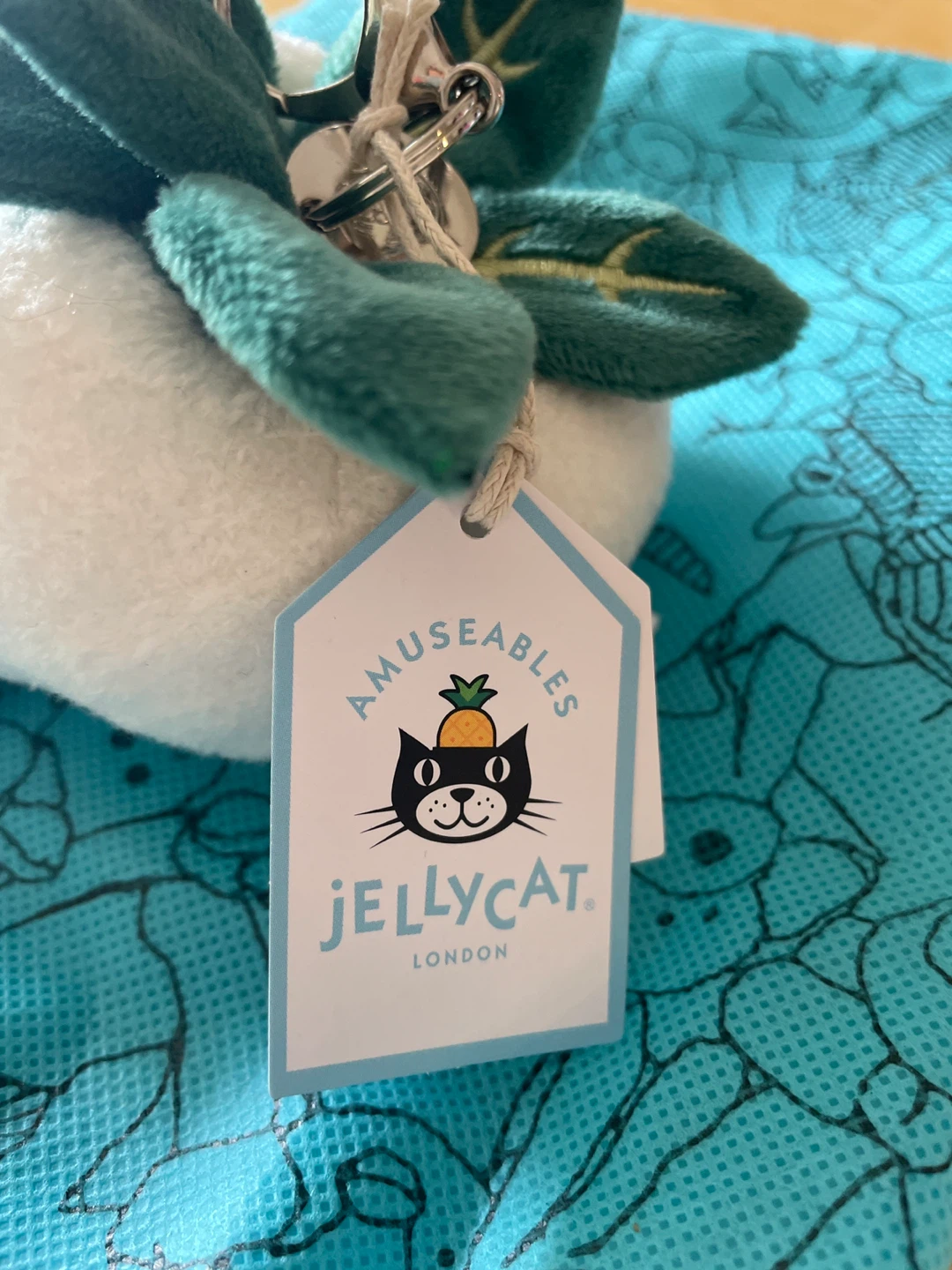 ⚽️ Jellycat Amuseables Skull Planter Keychain Bag Charm - photo 2