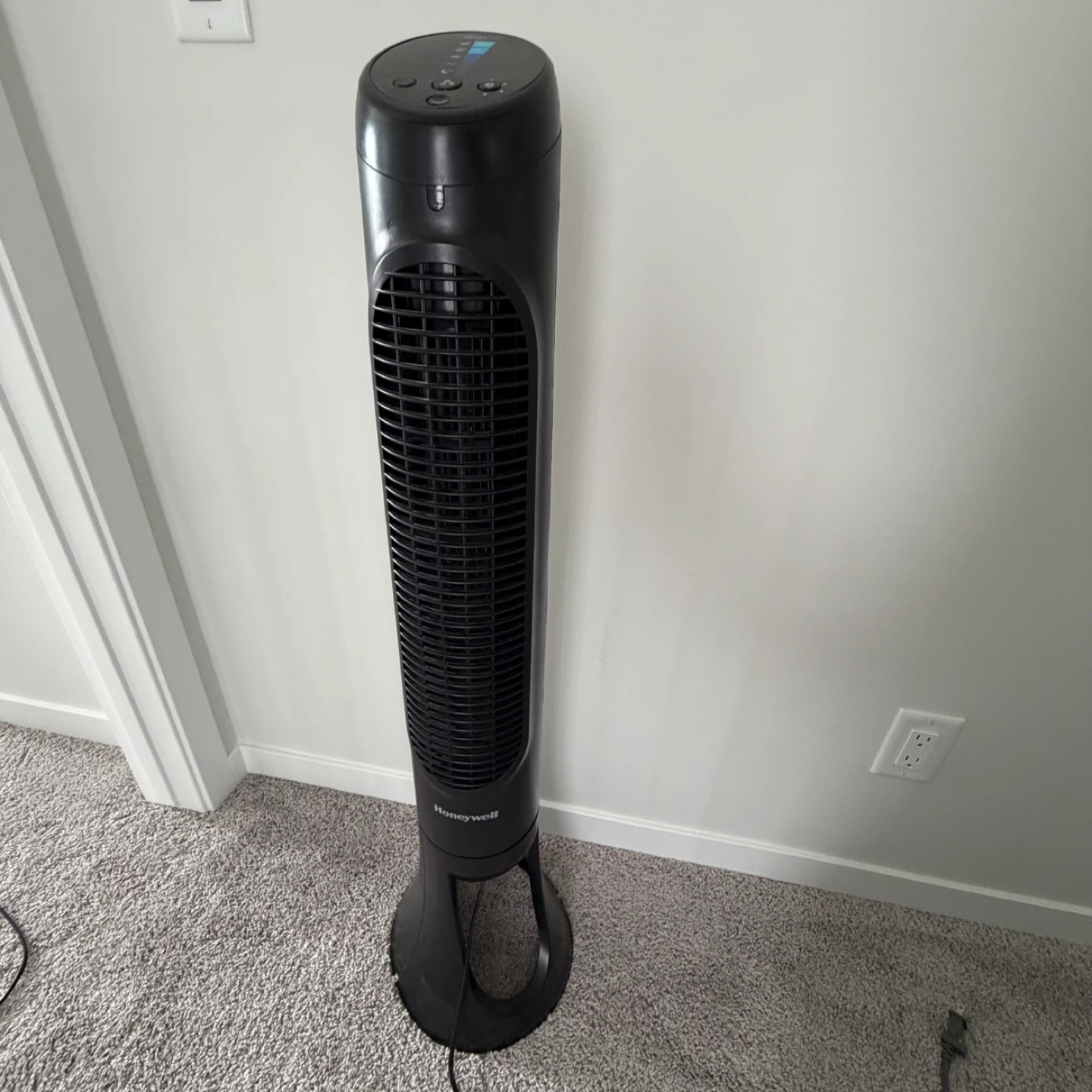 Honeywell Black Tower Fan with Remote