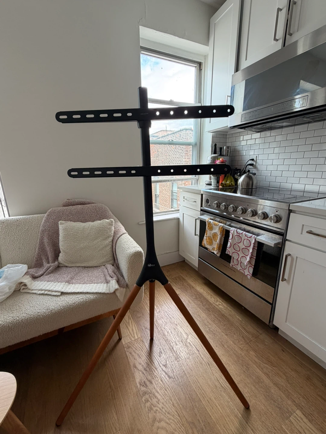 Move out sale:  Fixed TV Tripod Stand for 45"-65" TVs - photo 2