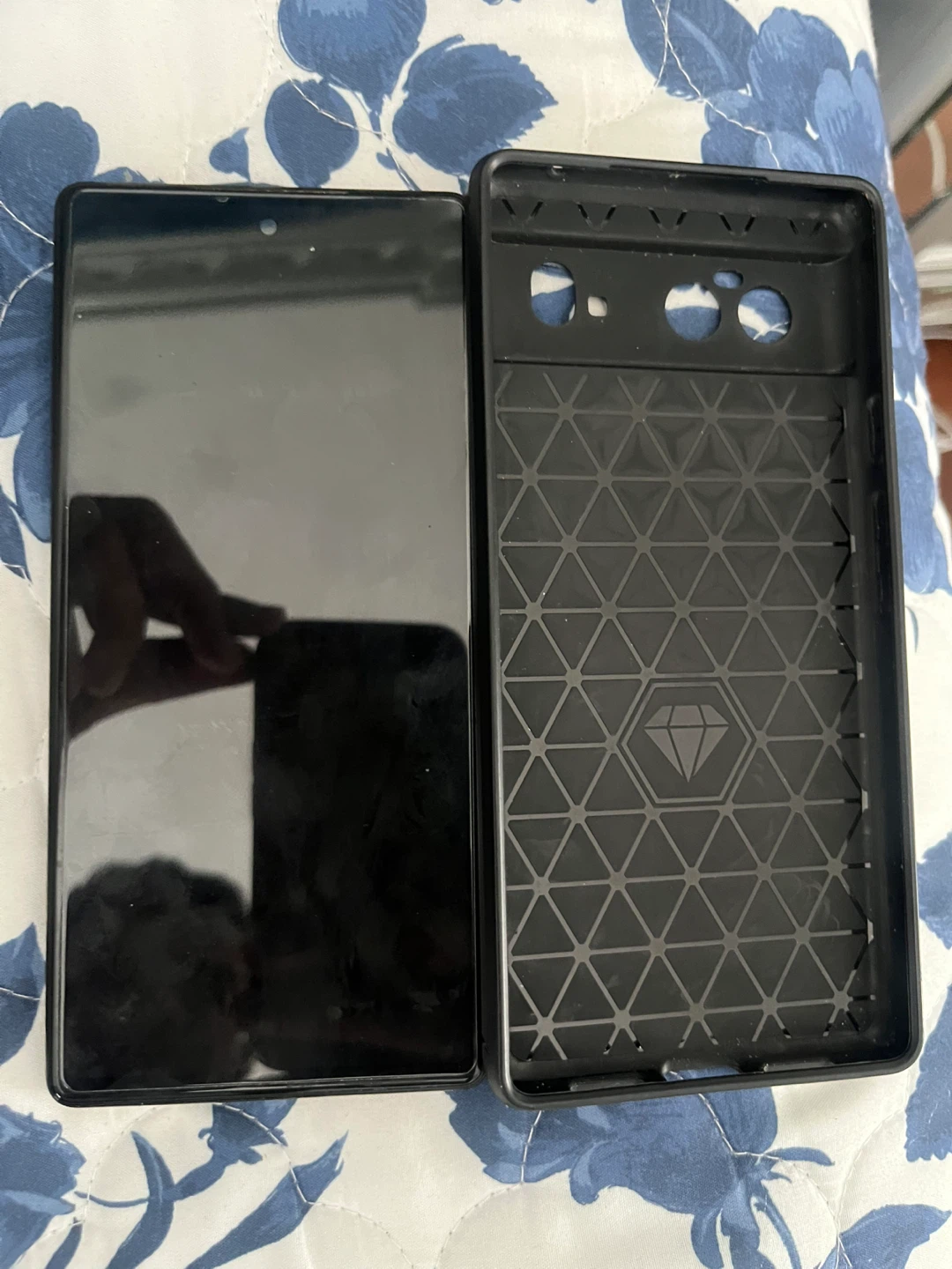 Google Pixel 6  Phone with Case - photo 2