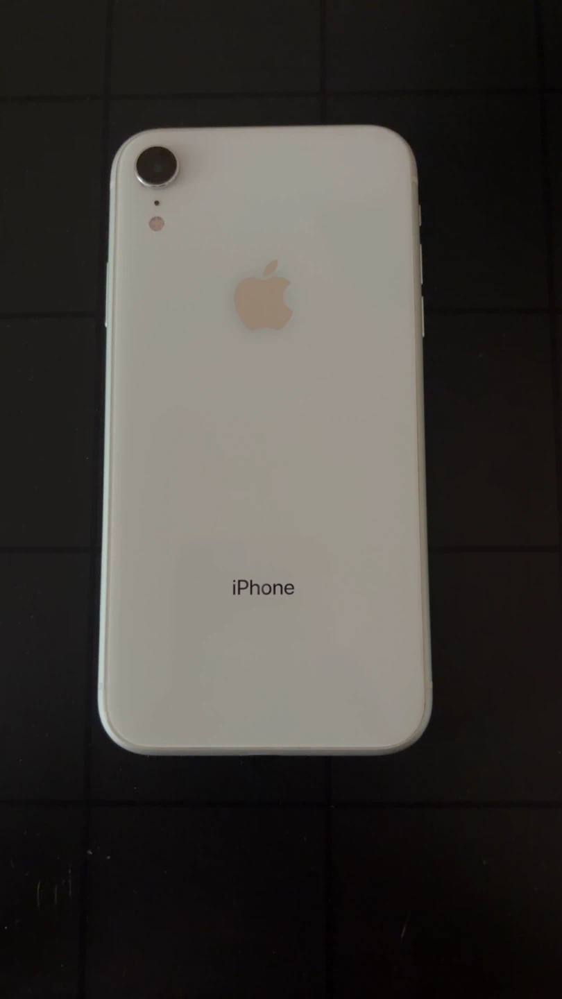 iPhone XR - Very Good Condition 📱