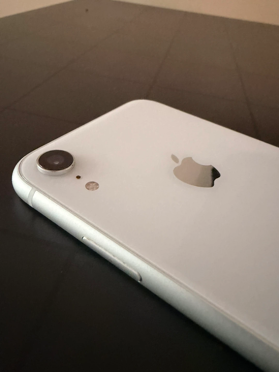 iPhone XR - Very Good Condition 📱 - photo 2