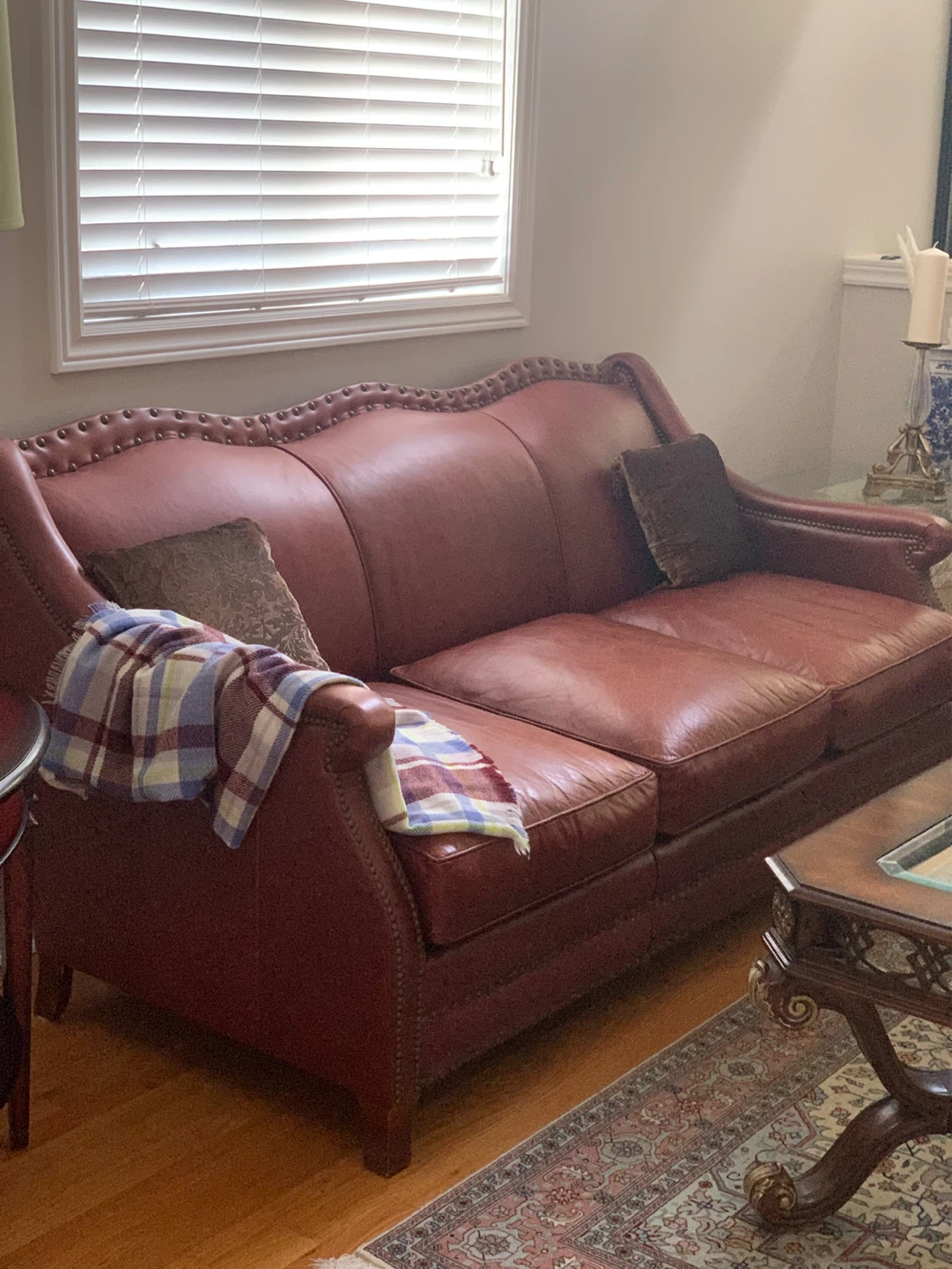 Classic three seats Leather Sofa
