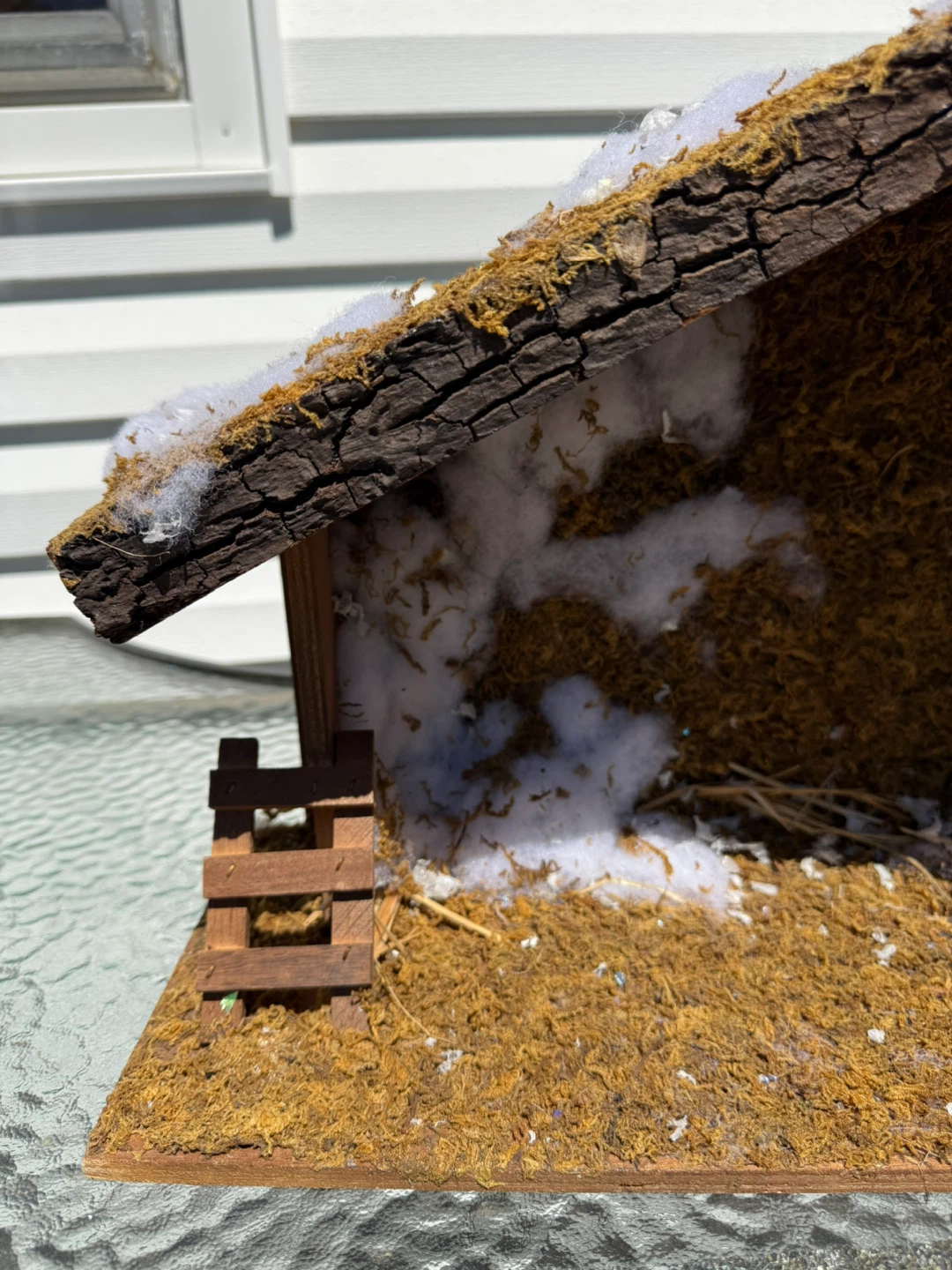 Wooden Nativity Stable - photo 2