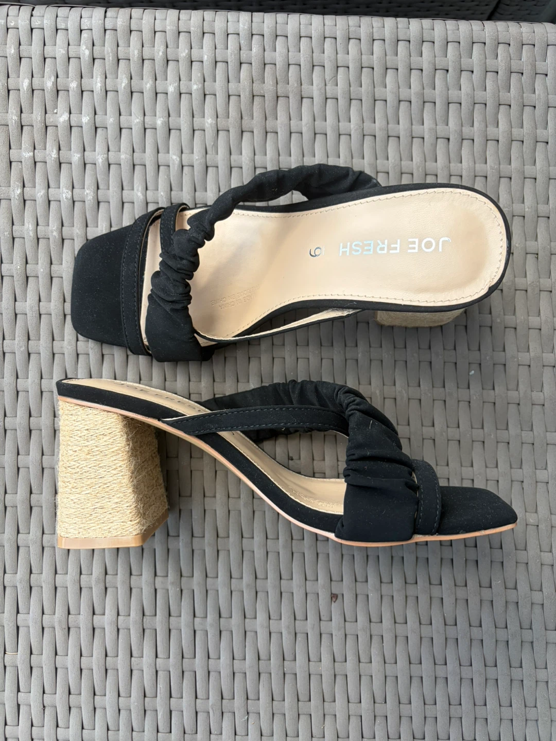 ⚽ Joe Fresh Black Strappy Block Heel Mules Size 6 - photo 4