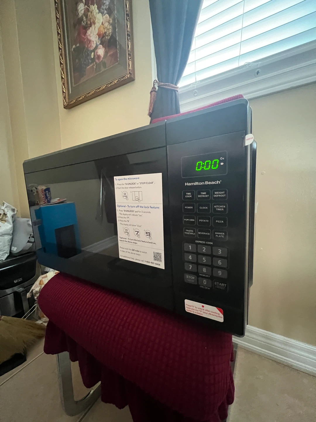 Hamilton Beach Microwave - photo 2