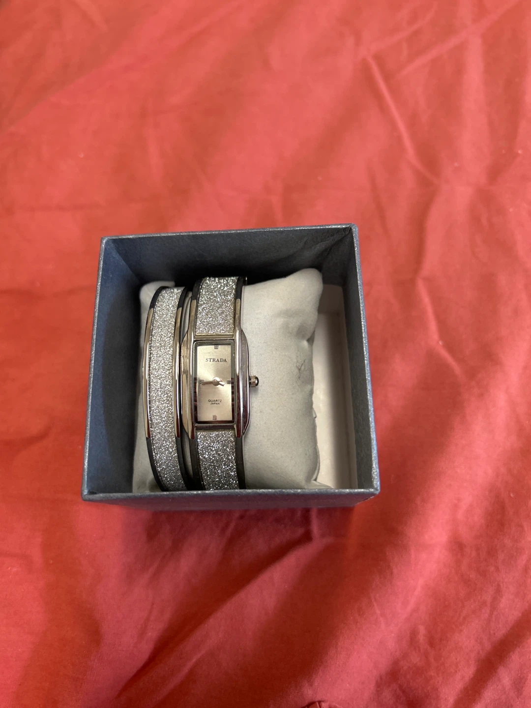 STRADA Quartz Watch with Glittery Bangle