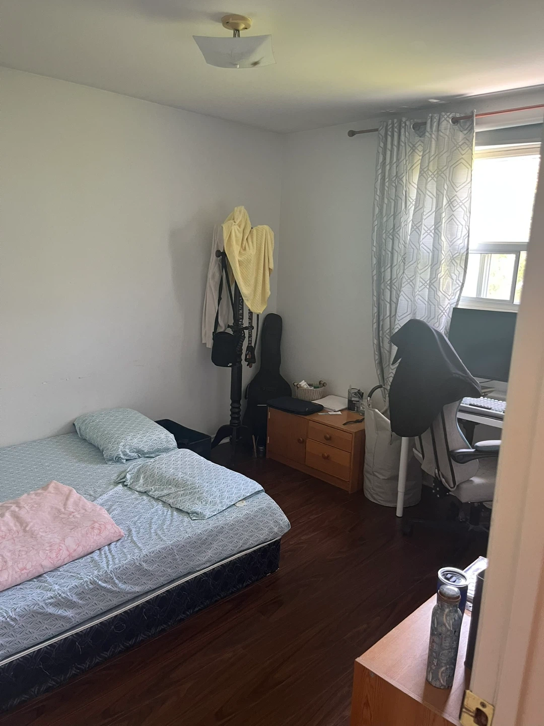 Private Room for Rent - photo 3