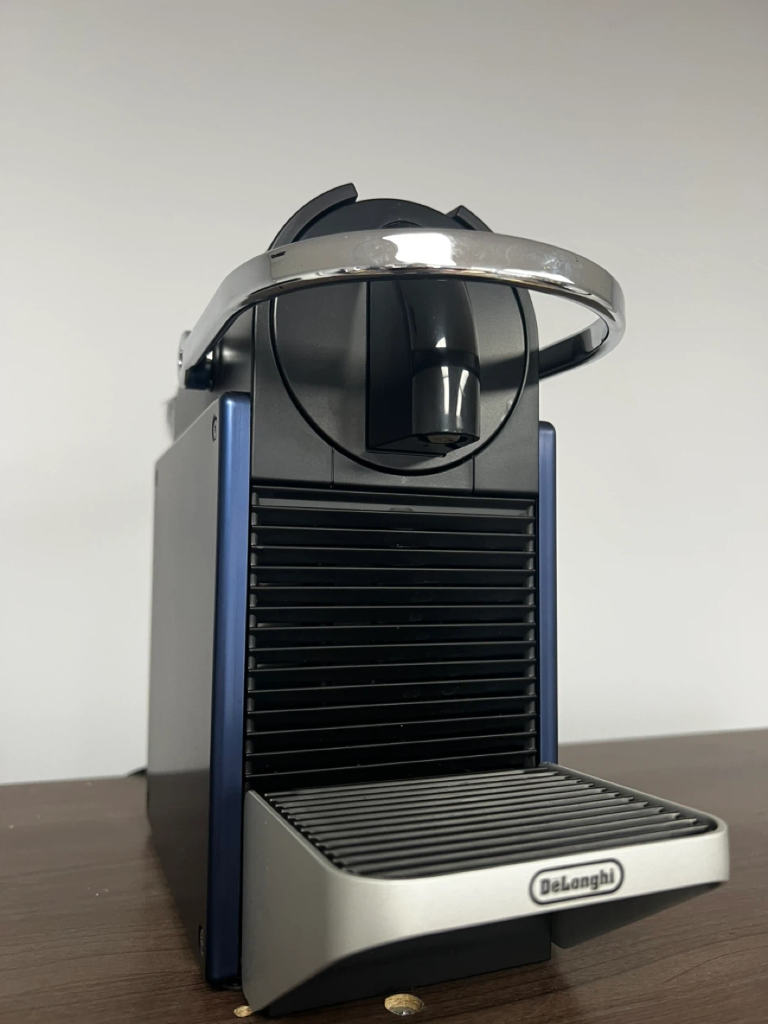 Nespresso Pixie espresso machine by DeLonghi – like new ⚽