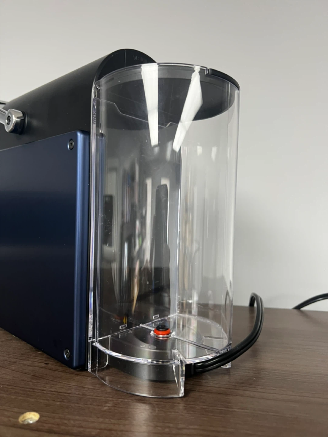 Nespresso Pixie espresso machine by DeLonghi – like new ⚽ - photo 4
