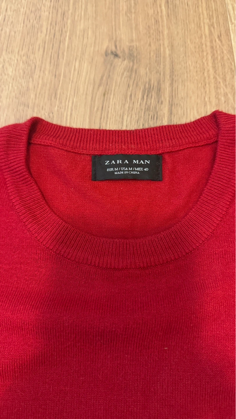 Zara Man Red and Blue Sweater Size M - Barely Worn - photo 2