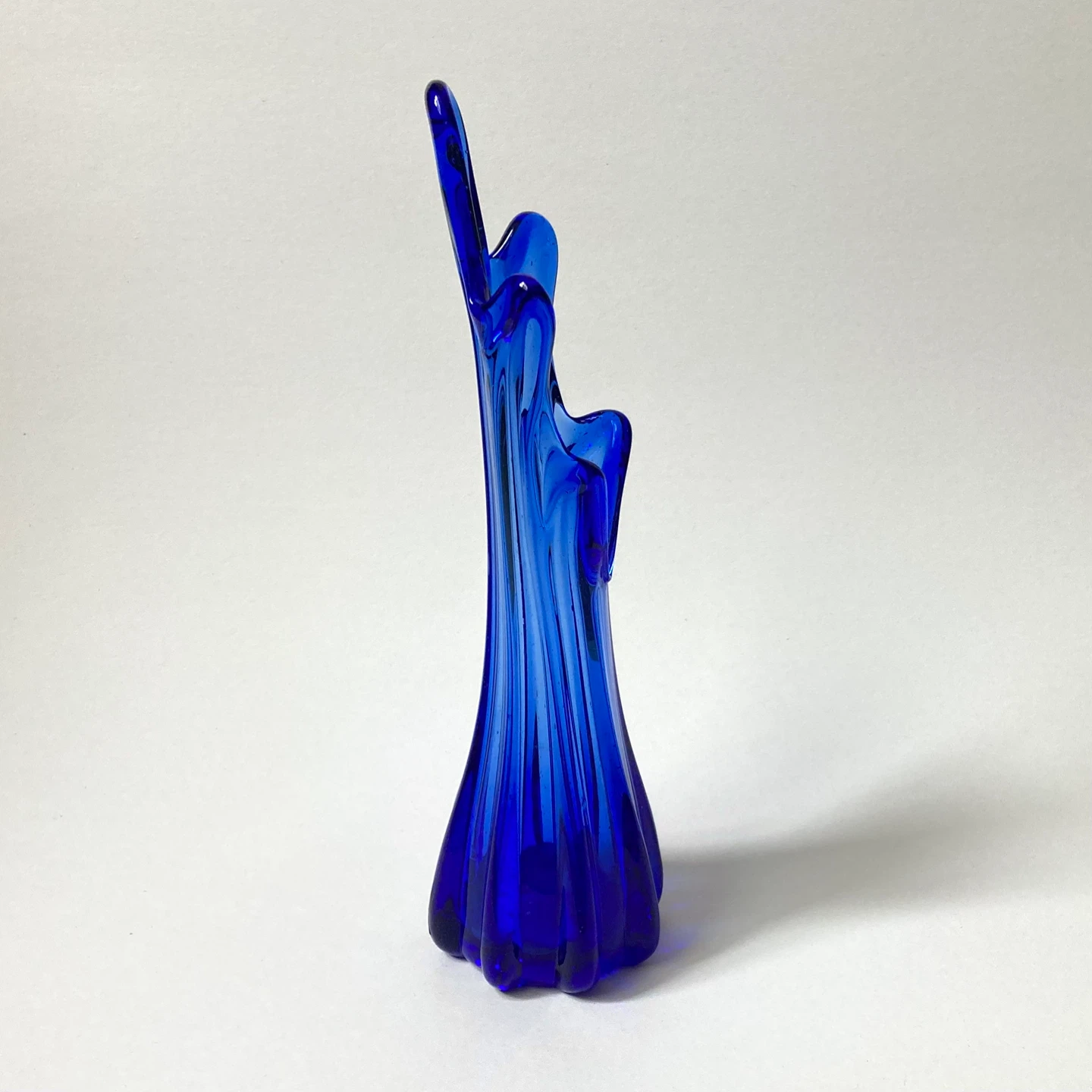 Vintage MCM Cobalt Swung Glass Vase ⚽ - photo 3