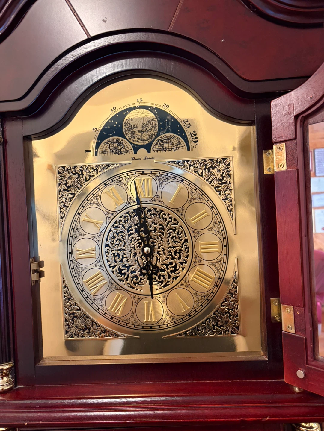 Vintage Grandfather Clock ⚽️ - photo 2