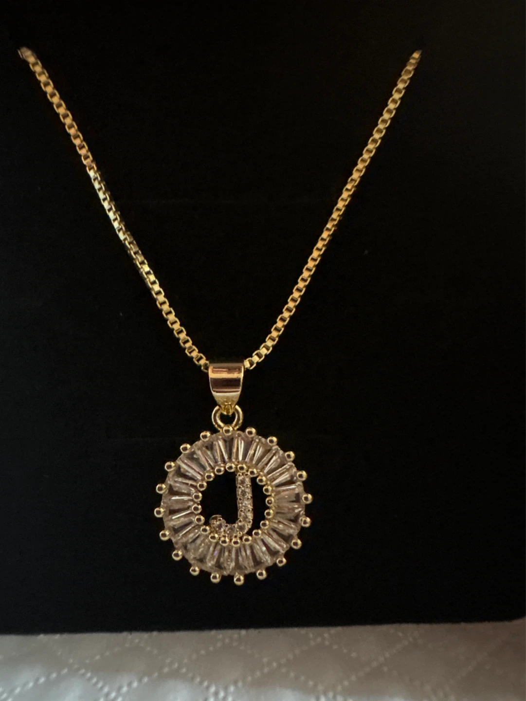 ⚽️ 18K Gold initial "J" necklace with CZ  stones - photo 2