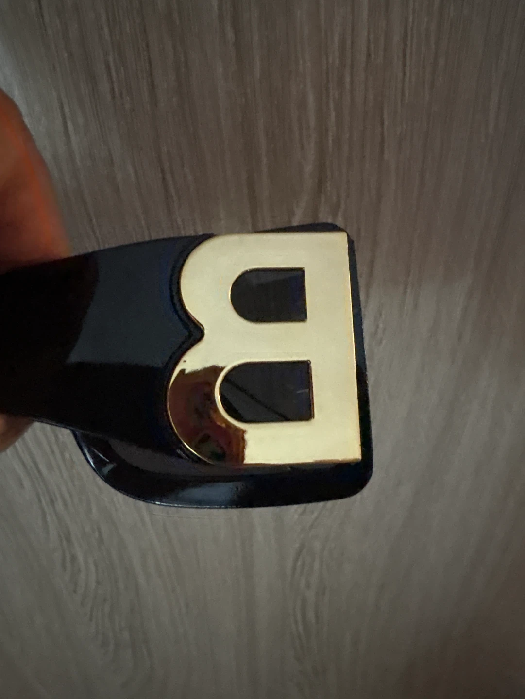 ⚽️Chic Black Oversized Sunglasses with Gold 'B' Detail - photo 2