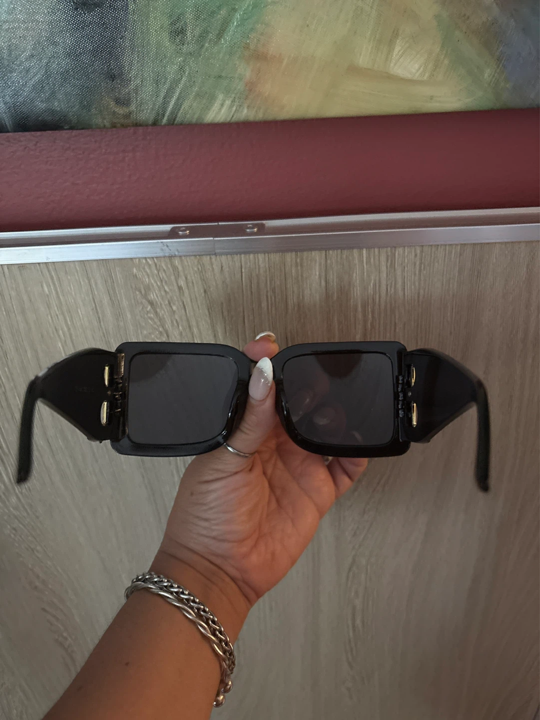 ⚽️Chic Black Oversized Sunglasses with Gold 'B' Detail - photo 4