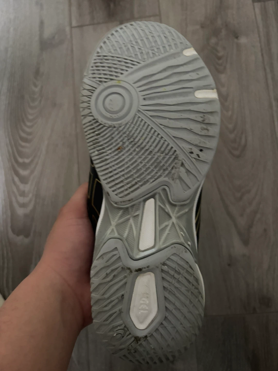 $20 shoes - photo 3