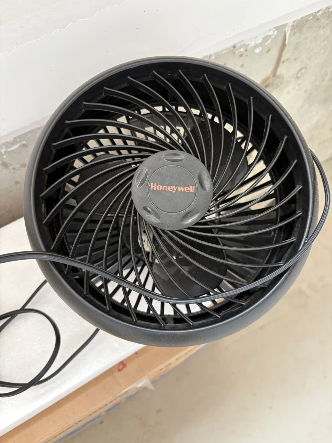 Honeywell Table Fan