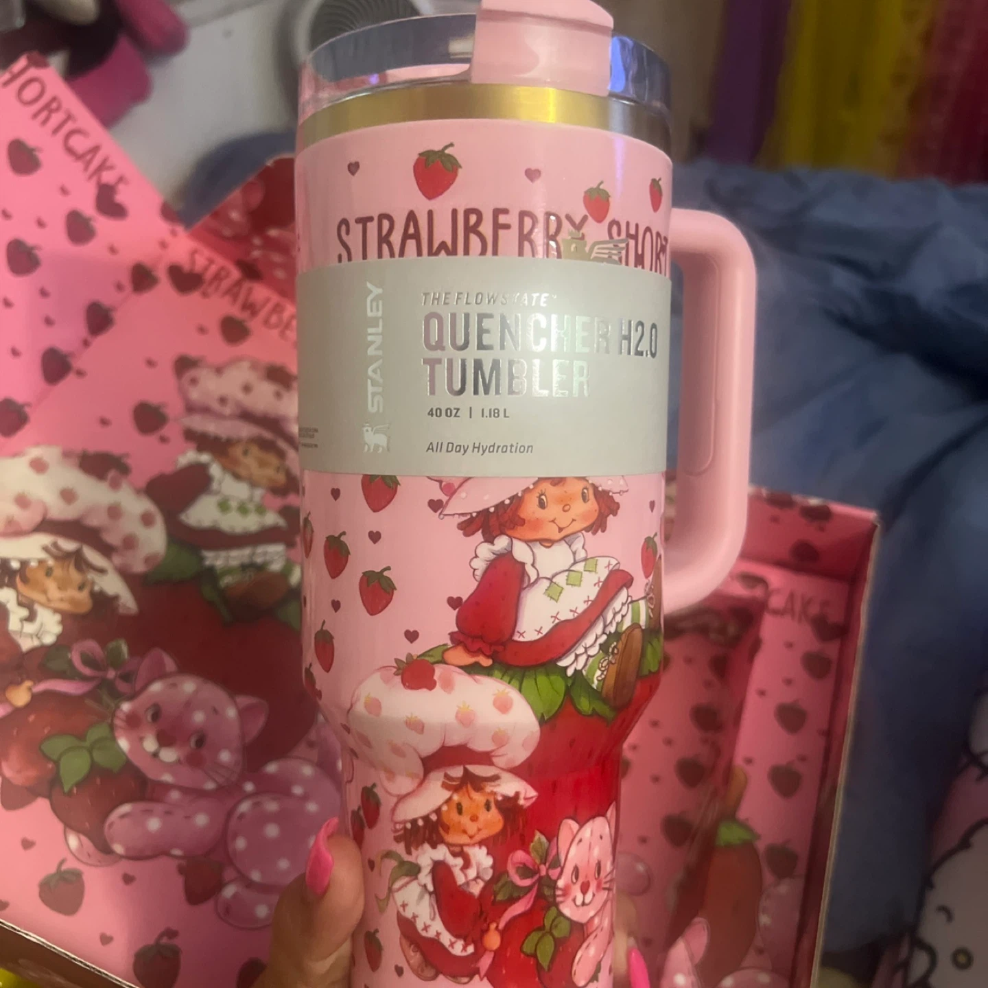 Stanley Quencher H2.0 Tumbler 40 oz Strawberry Shortcake - photo 3