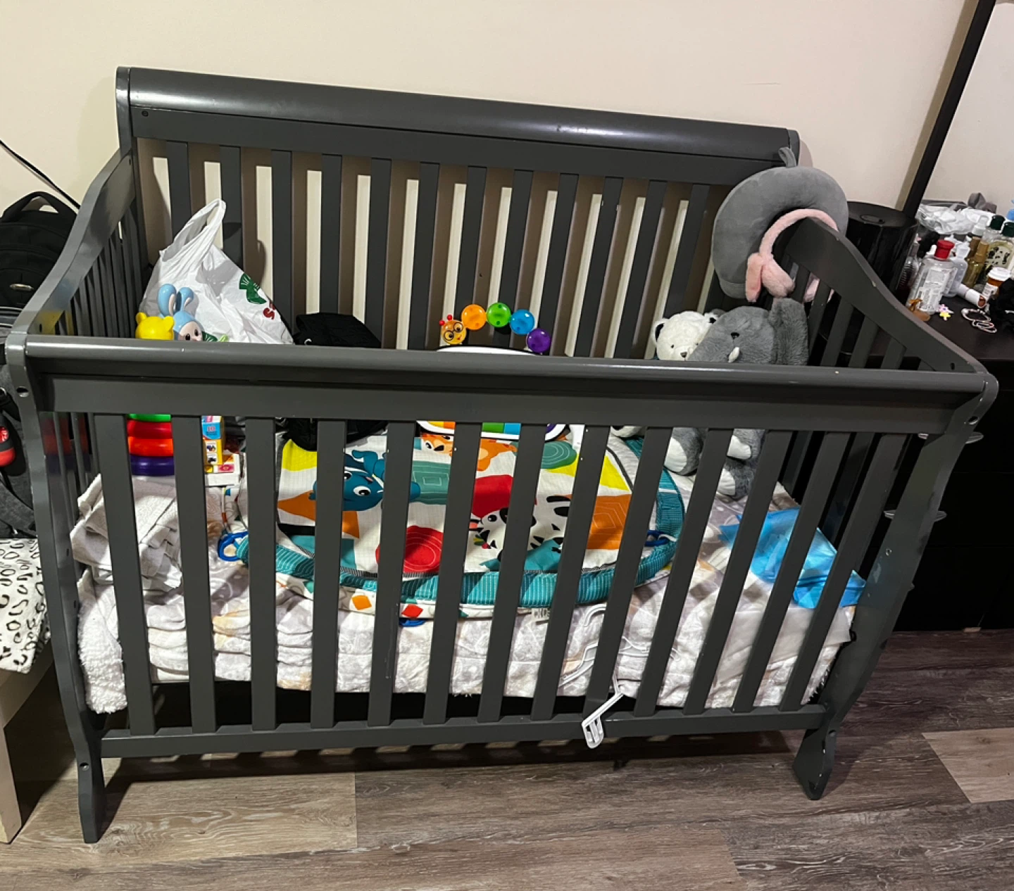 Wooden Baby Crib with mattress and free maternity Pillow - photo 2