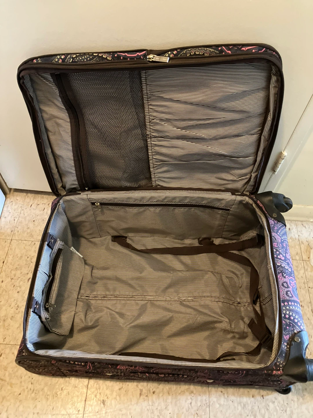 Spinner Luggage Bag - photo 4