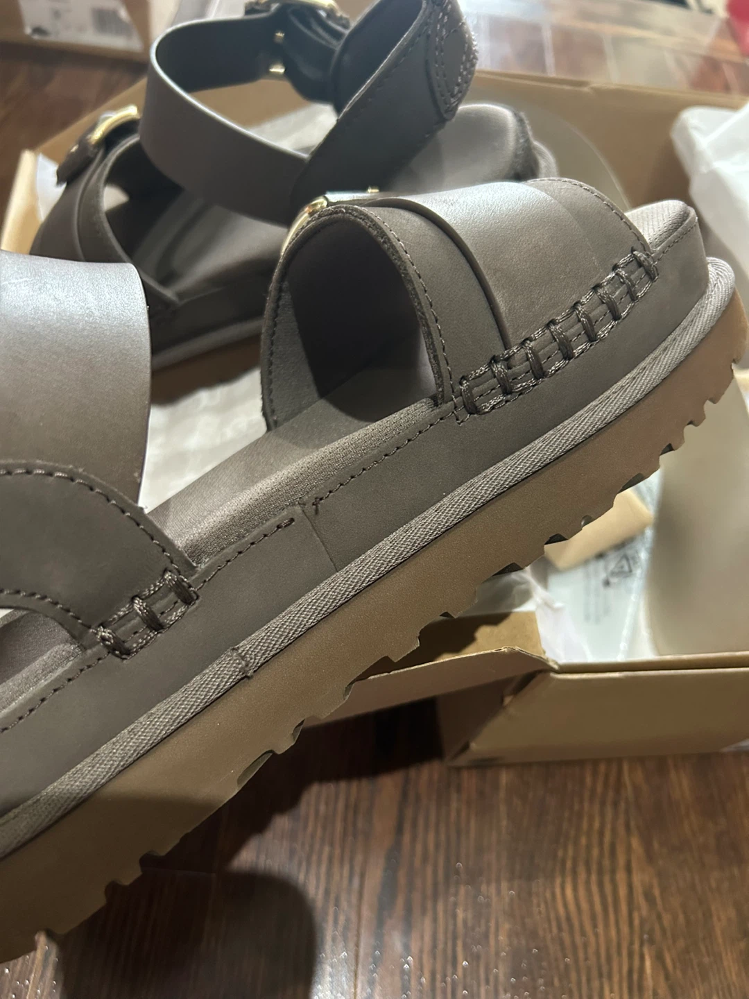 UGG Goldenstar Villa Brown Sandals - photo 3