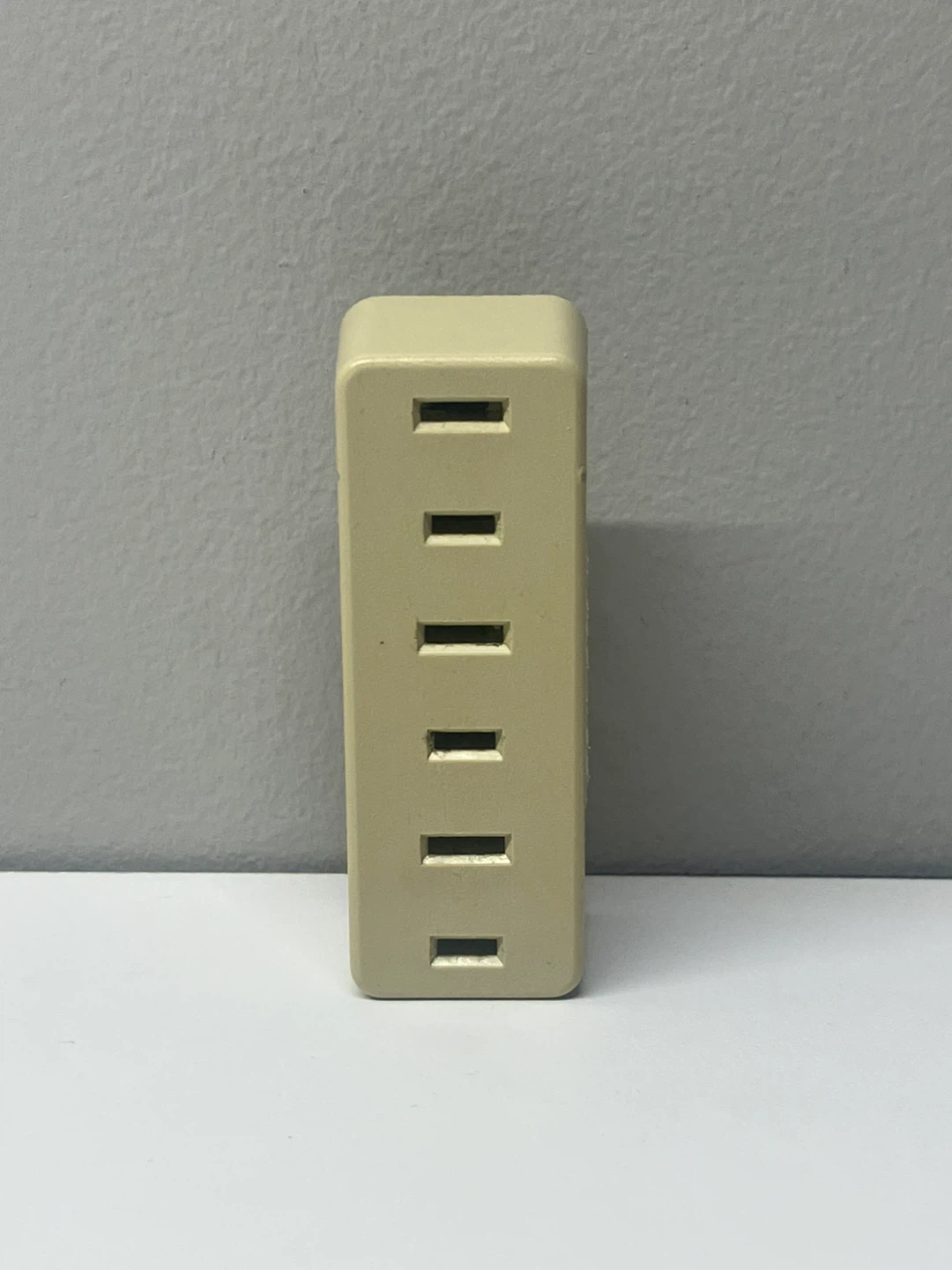 Vintage Leviton Triple Outlet AC Adapter - Works Great - photo 2