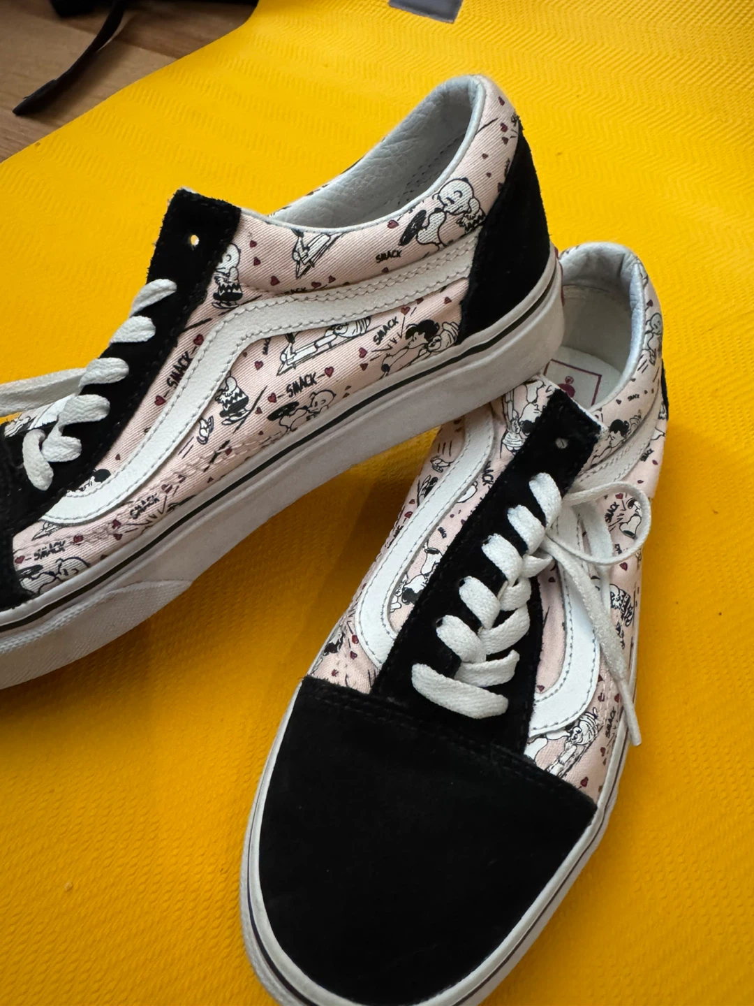 Vans Old Skool Peanuts Snoopy Shoes - photo 2